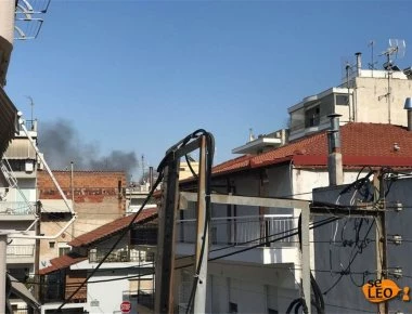 Θεσσαλονίκη: Πυρκαγιά στο πρώην στρατόπεδο Παύλου Μελά - Μαύροι καπνοί έχουν εξαπλωθεί (φωτό)